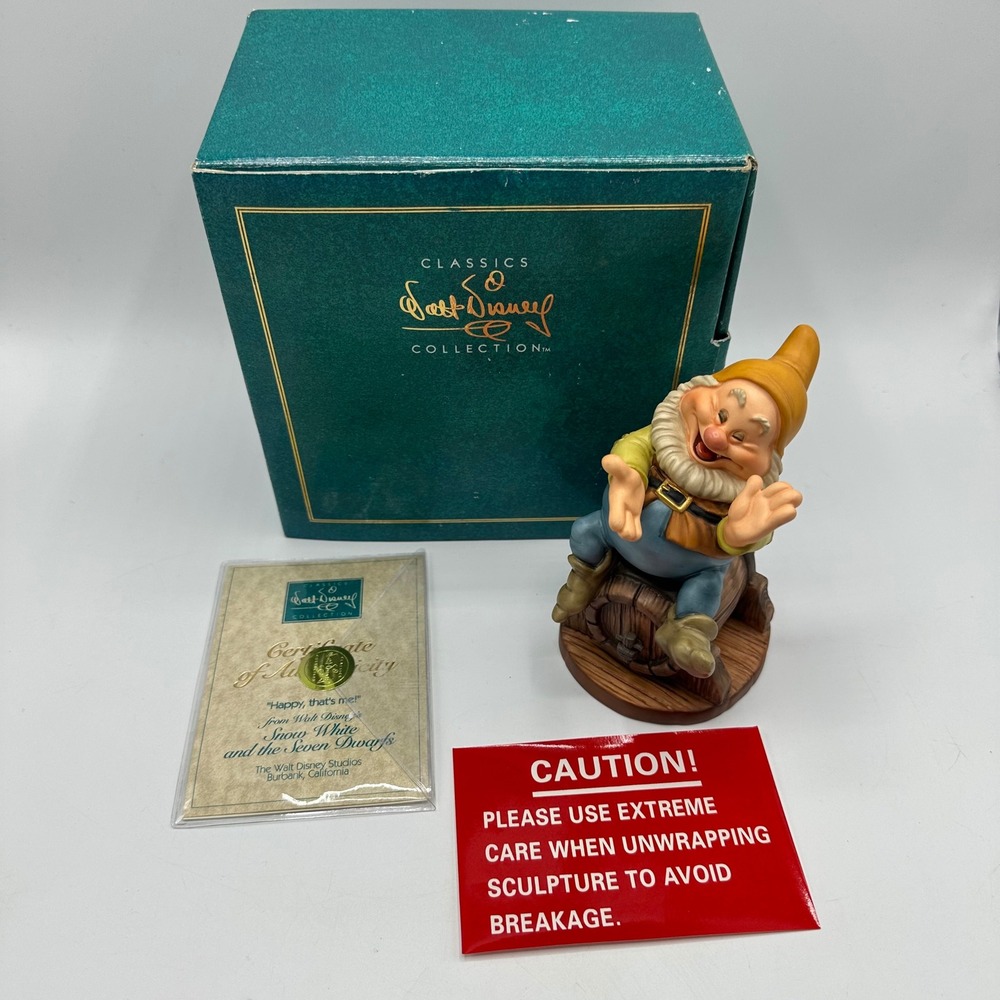 WDCC Disney Snow White Happy Thats Me Figurine COA Box 1995 Seven Dwarfs